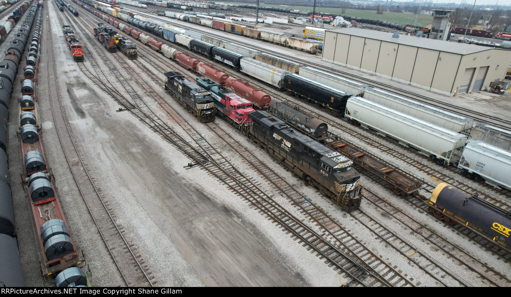 NS 8031 And other's at the Trra yard. 